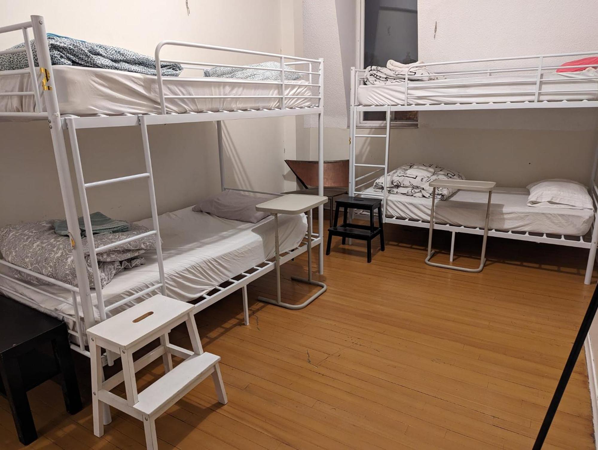 The Parkdale Hostellerie Toronto Exterior photo