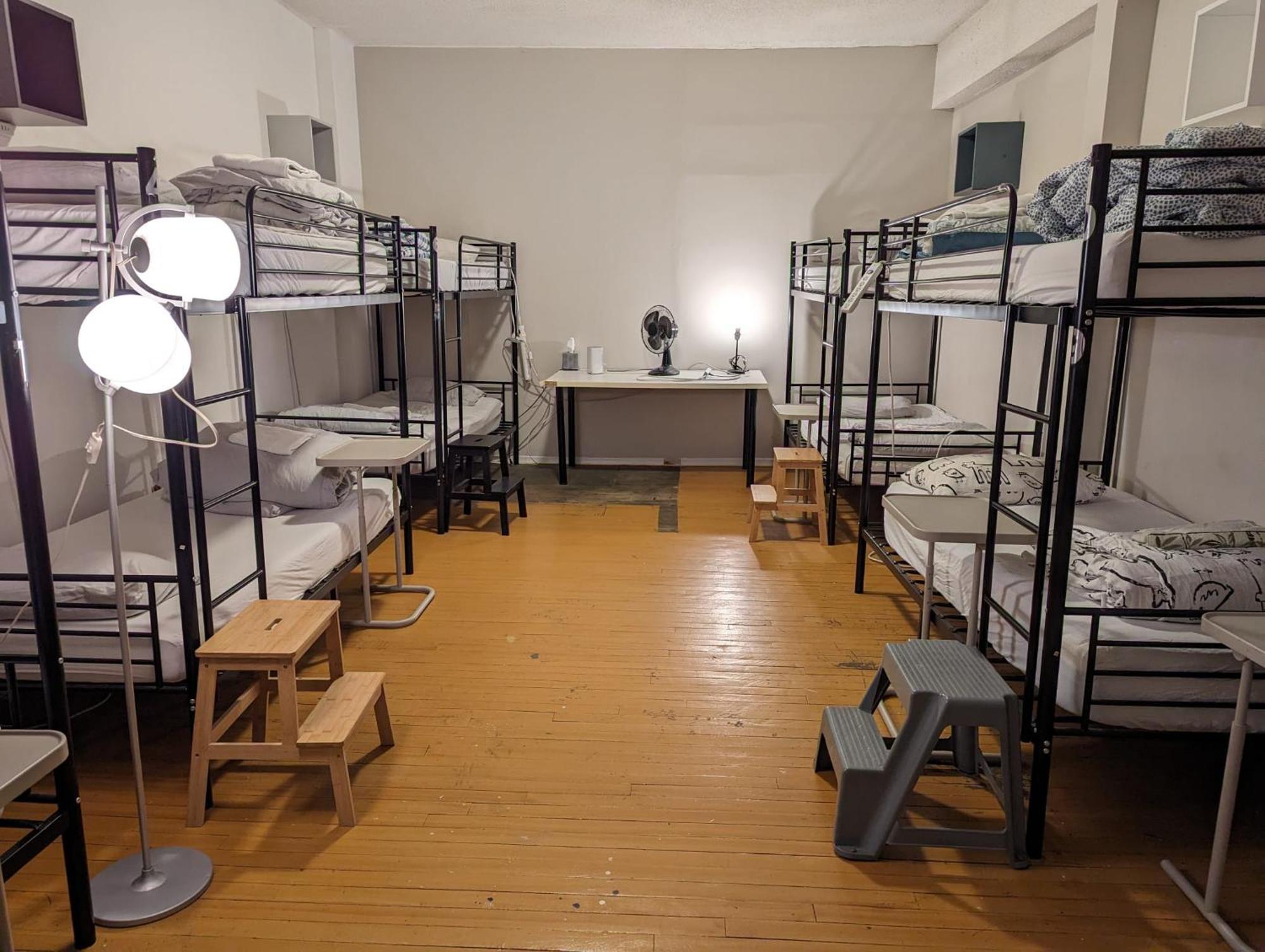 The Parkdale Hostellerie Toronto Exterior photo